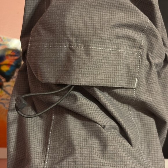 The North Face Men's Gray Hooded Jacket - Picture 9 of 11